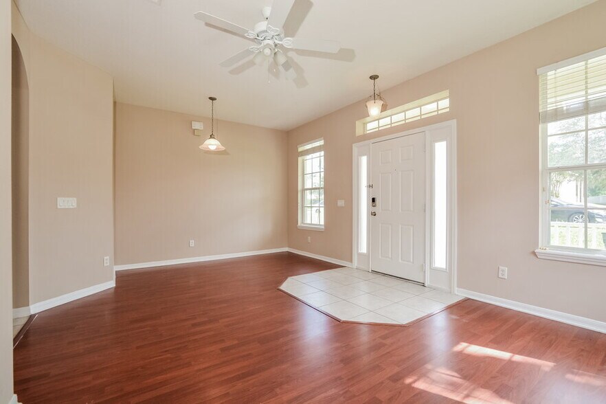 Building Photo - 1814 Madison Ivy Cir