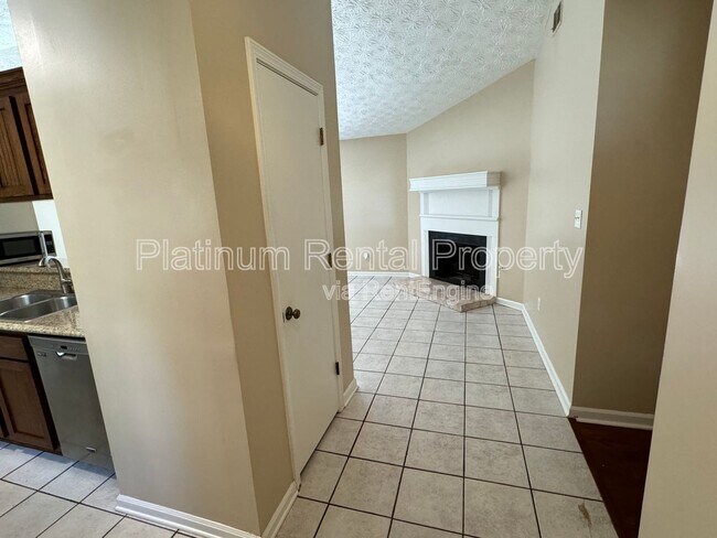 Building Photo - 2270 Turtle Club Dr NE
