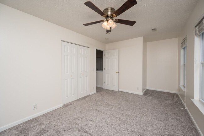Building Photo - **BE THE LUCKY ONE TO LIVE IN THIS UPDATED NASHVILLE/ BELLEVUE HOME**