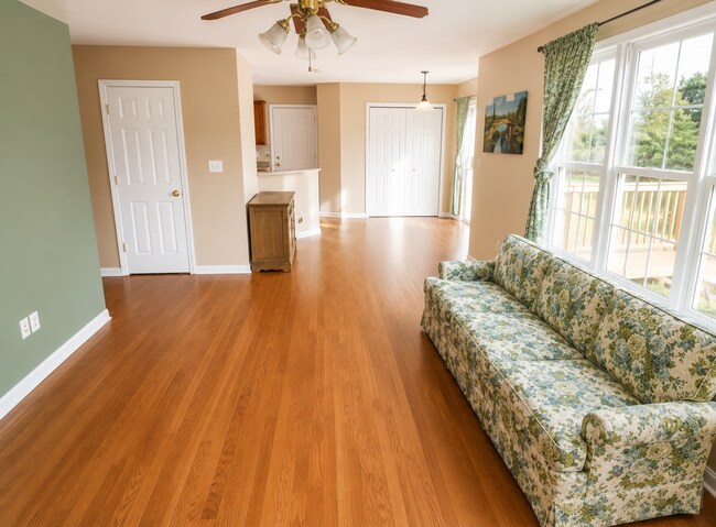 Building Photo - 202 Heartwood Crossing