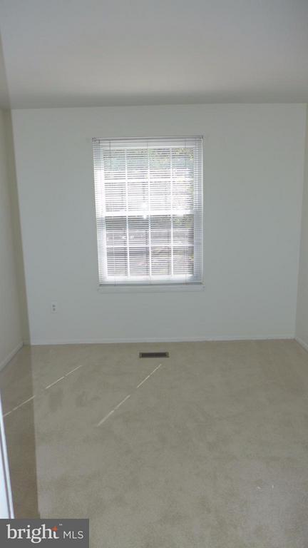 Building Photo - 23 Valley Crossing Cir