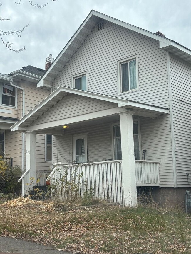 Primary Photo - AVAILABLE December! - 3 Bed 1 Bath Home!