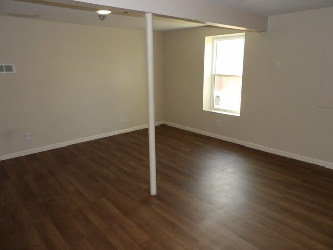 Building Photo - 107 Shannon Ln