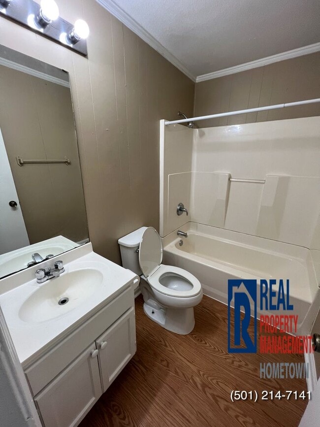 Building Photo - 1417 S Bailey St