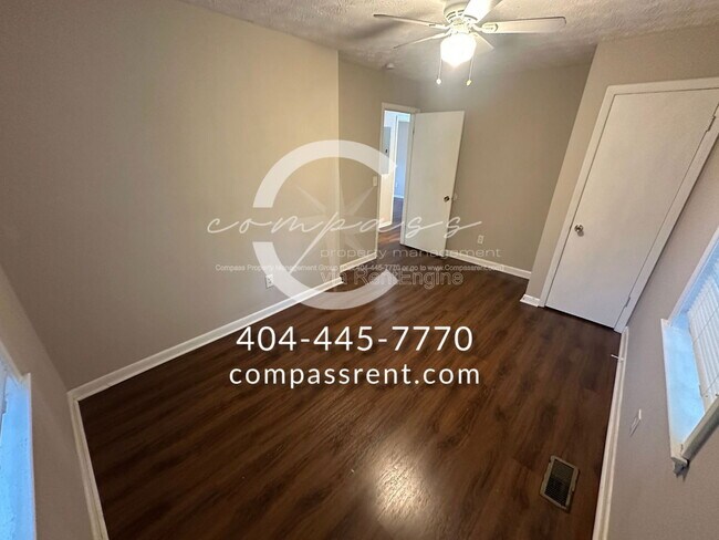 Building Photo - 3841 Bentley Dr