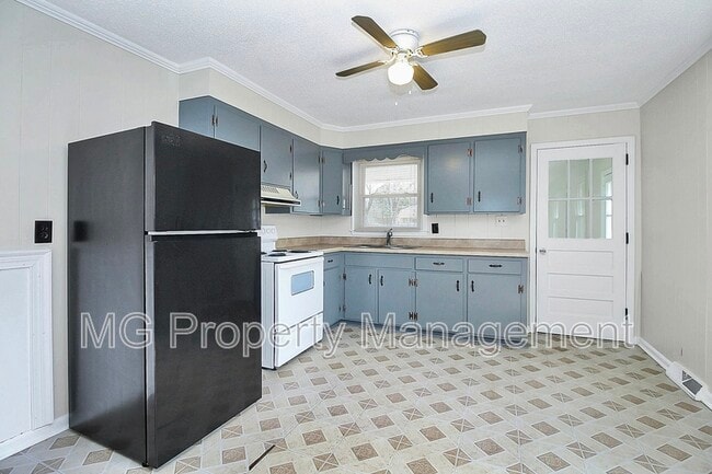 Building Photo - 243 Eden Cir