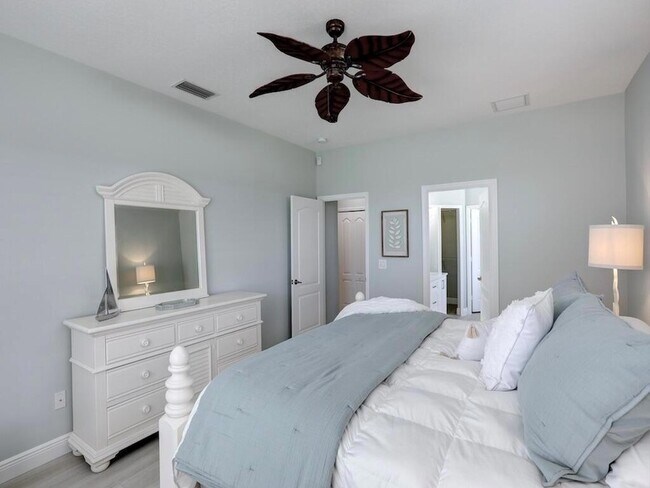 Building Photo - 309 Swallowtail Ln