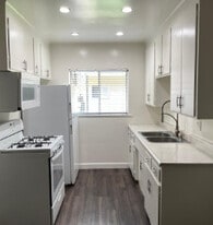 Building Photo - Fairmont