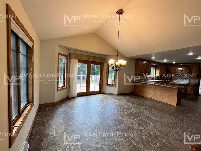Building Photo - 2925 Baylite Dr