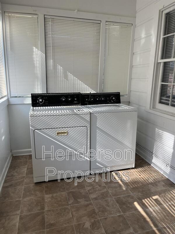 Building Photo - 135 Bradford Dr