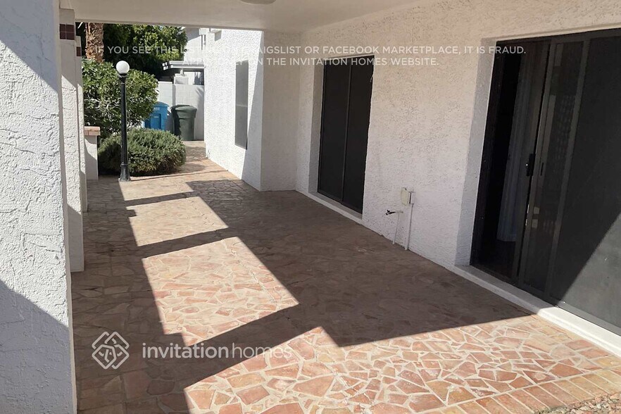 Building Photo - 3231 E Wescott Dr