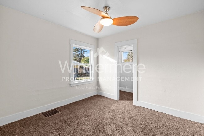 Building Photo - **Half off Full 1st Month's Rent** Beautiful 4-Bedroom Home In The Garland District