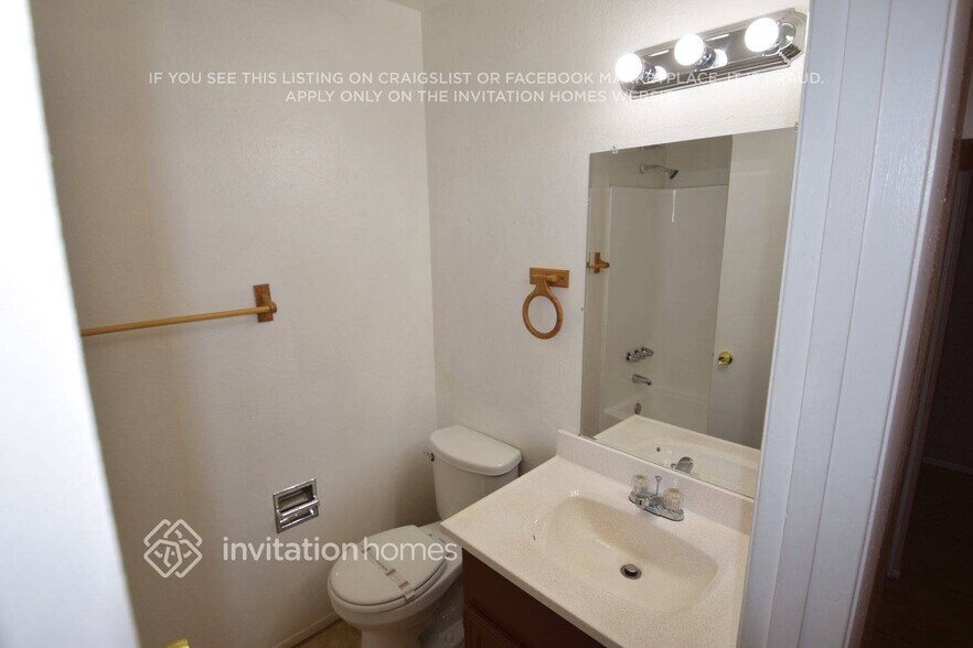 Building Photo - 7724 W Pierson St