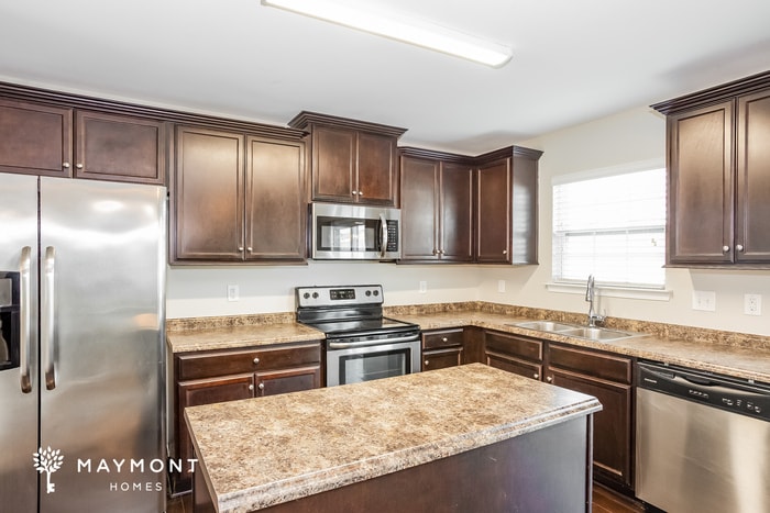 Building Photo - 1402 Kent Downs Ave SW