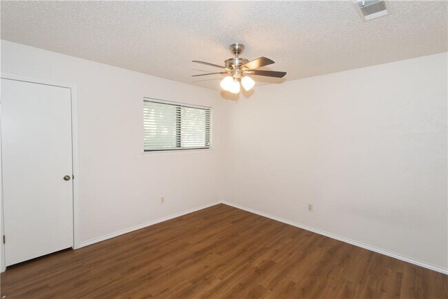 Building Photo - 5811 Cannon Mountain Dr