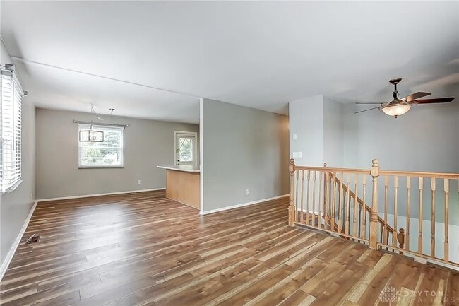 Building Photo - 20 W Funderburg Rd