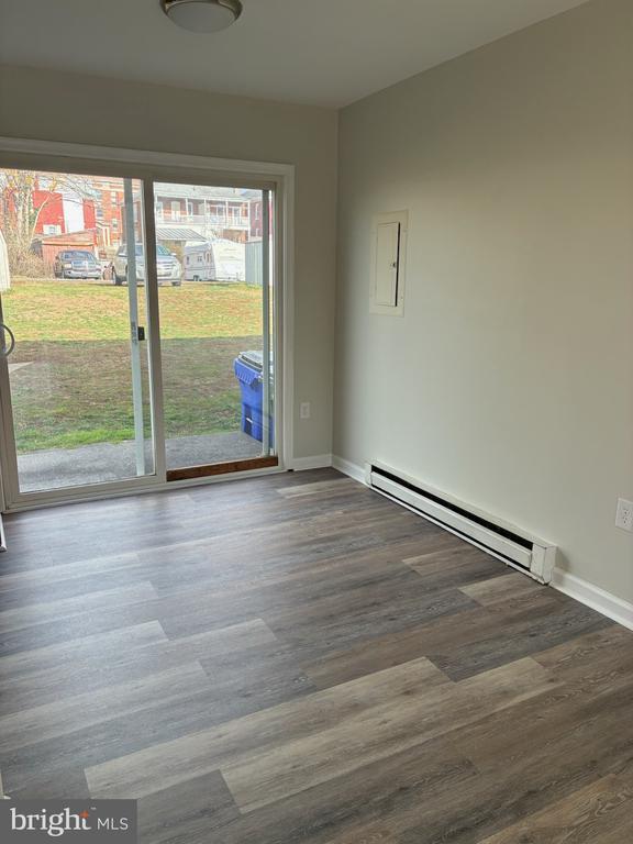 Building Photo - 950 Concord St