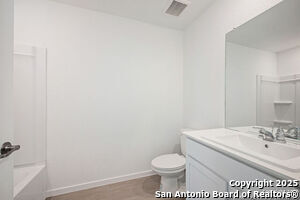 Building Photo - 10802 Soupe Cove
