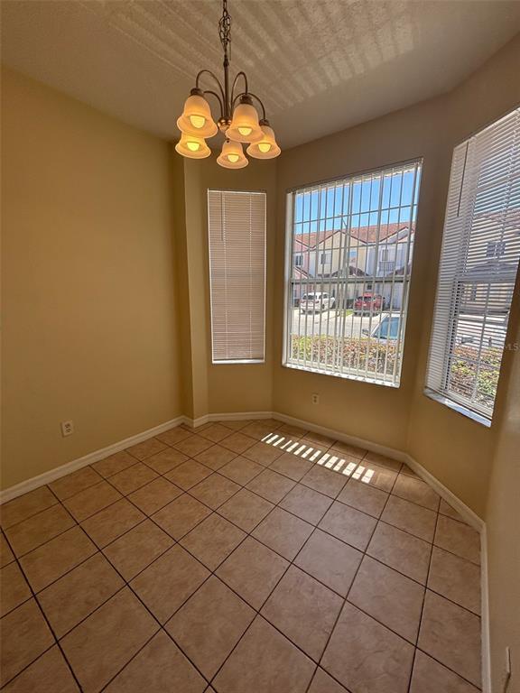 Building Photo - 1237 S Beach Cir