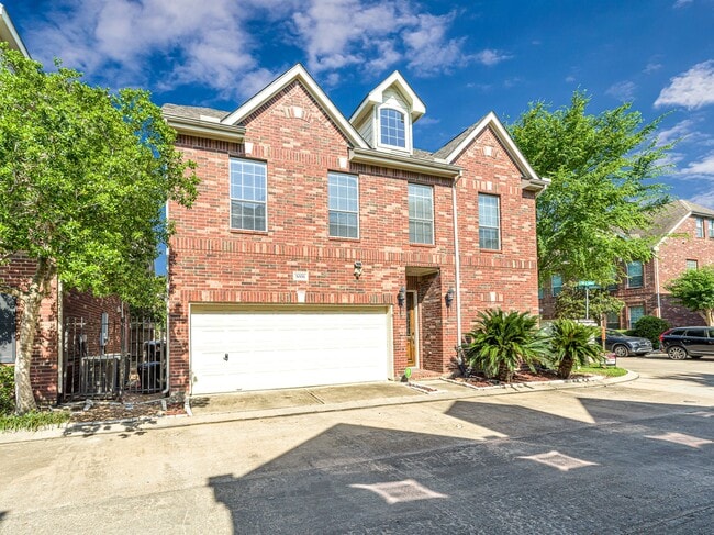 Building Photo - 3006 E Park at Fairdale