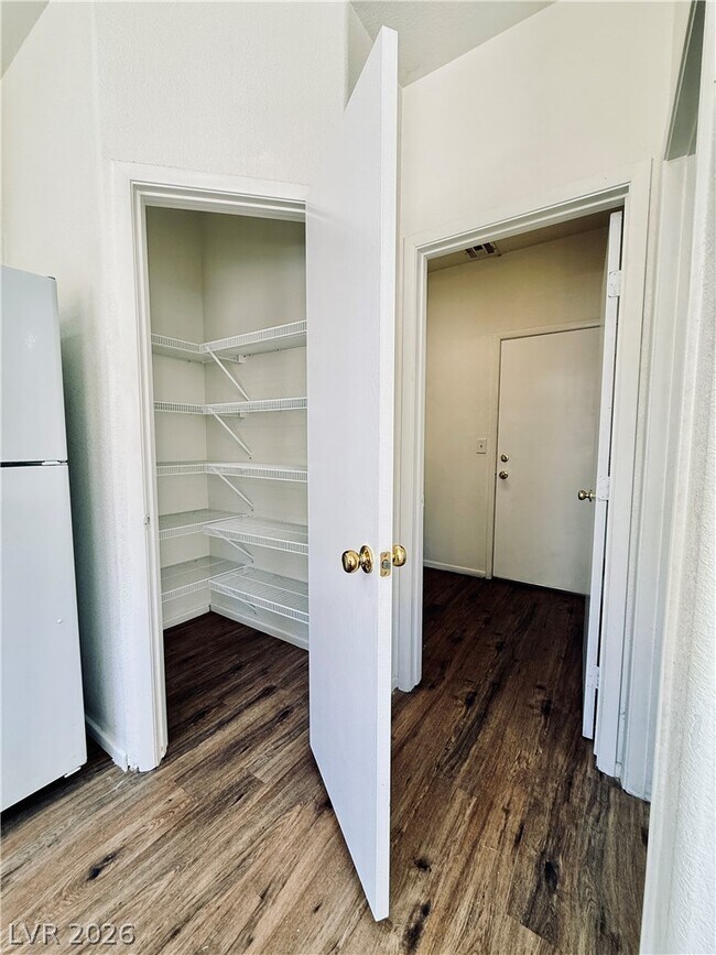 Building Photo - 267 Calvino Ave