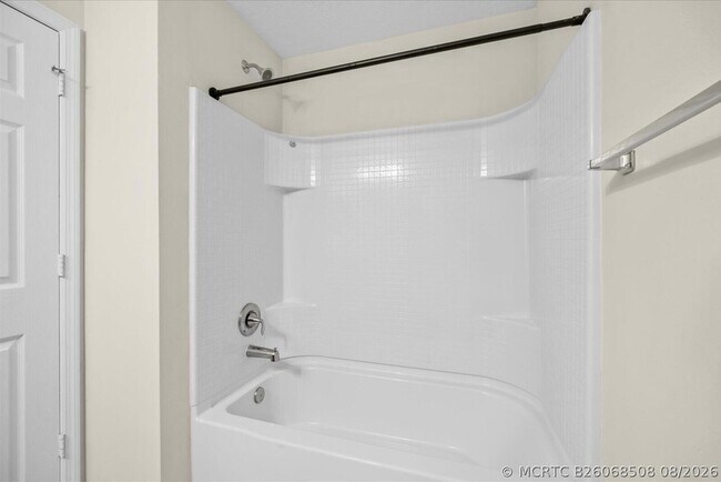 Building Photo - 8736 98th Ct
