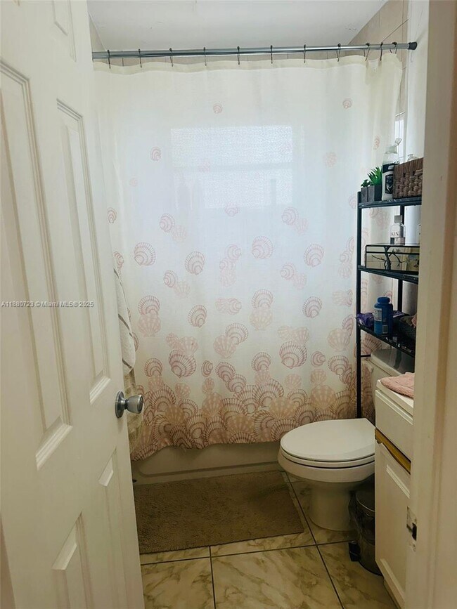 Building Photo - 3800 SW 102nd Ave