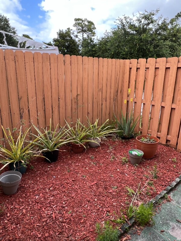 Building Photo - 1866 My Pl Ln