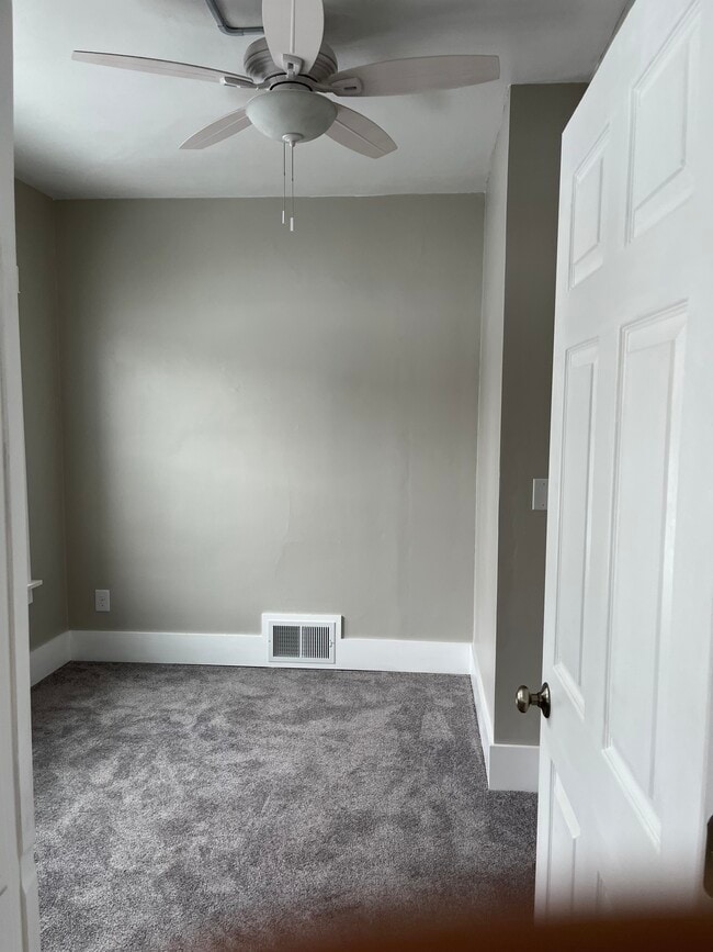 Building Photo - 1227 W 22nd St