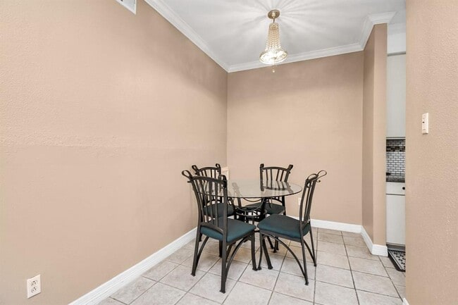 Building Photo - 7950 N Stadium Dr