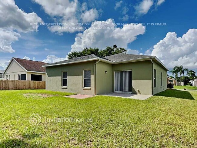 Building Photo - 113 Woodbury Pines Cir