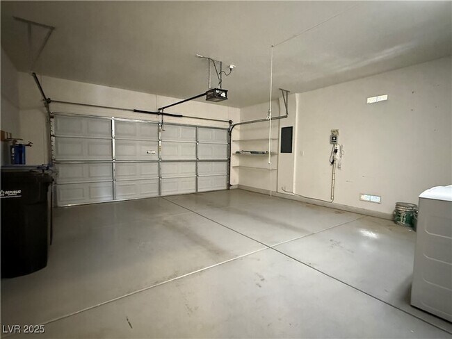 Building Photo - 3025 Seaford Peak Dr