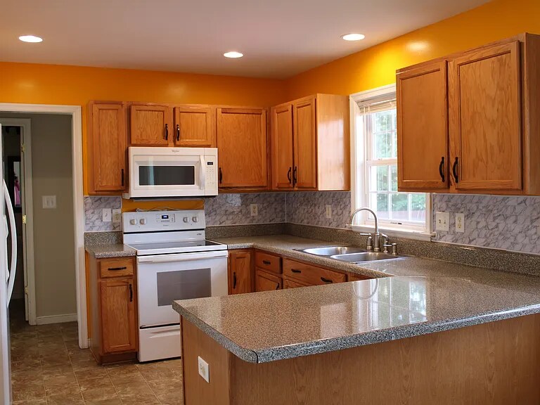 Building Photo - 3730 Carrie Ridge Ct