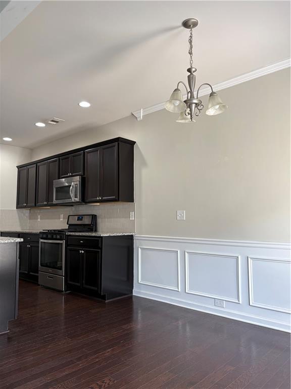 Building Photo - 2830 Maple Park Pl