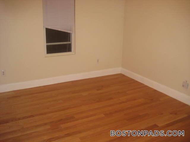 Building Photo - 46 Wildwood St