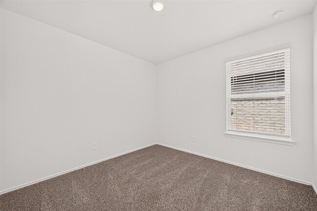 Building Photo - 24410 Oriole Summit Dr