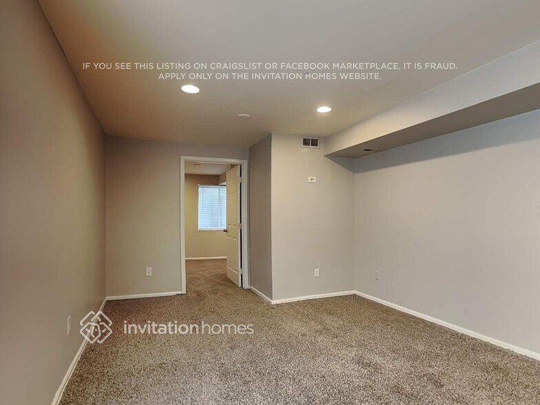 Building Photo - 1288 Hoffman Dr