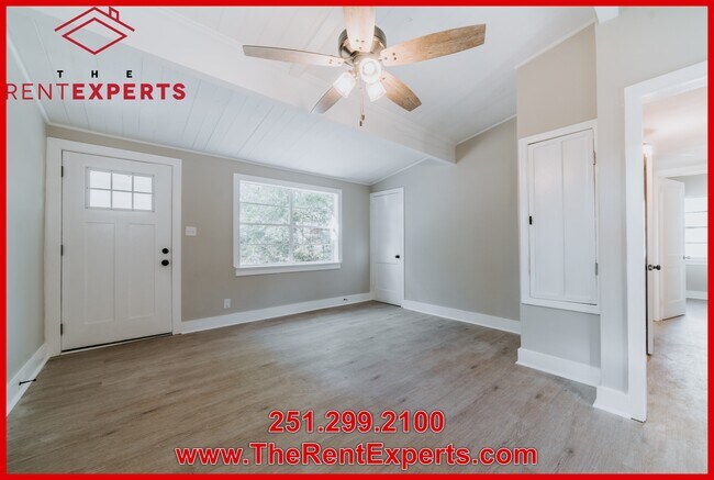 Building Photo - 1377 W Riviera Dr