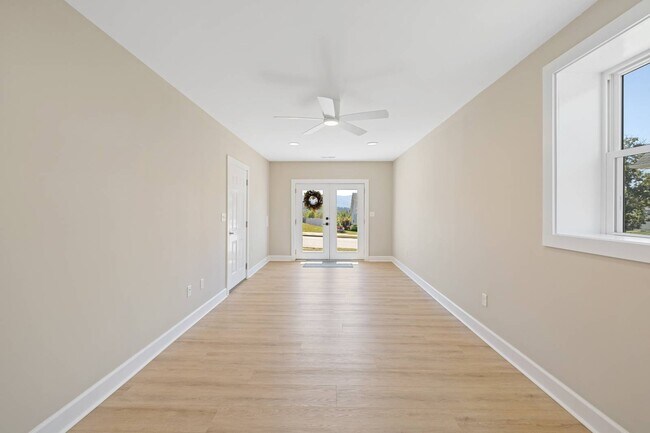 Building Photo - 43 Mcilwee Ln