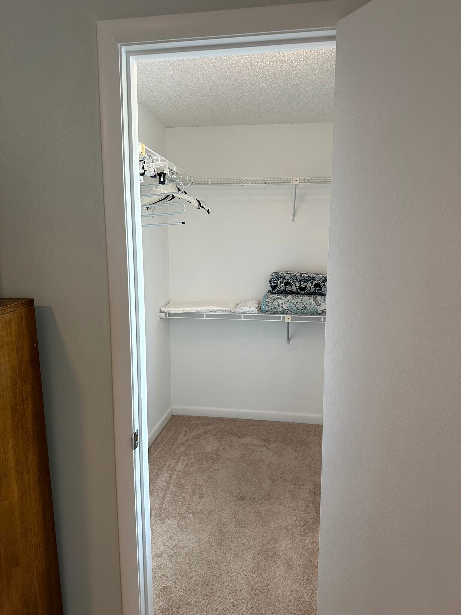 Building Photo - 616 Barlin Dr