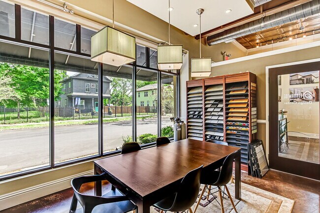 Building Photo - 1334 Walnut St