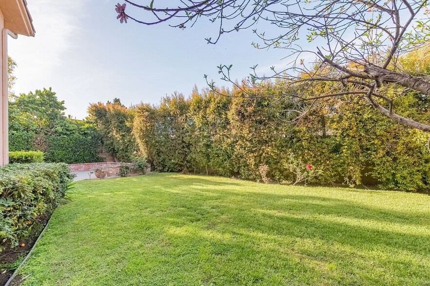 Building Photo - 17333 San Jose St