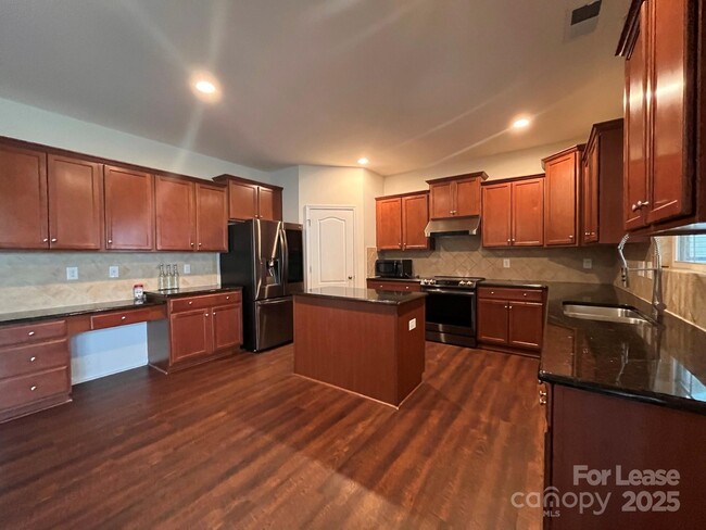 Building Photo - 14007 Highland Meadow Rd
