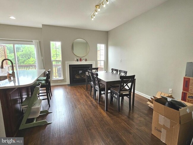 Building Photo - 14222 Hunters Run Way