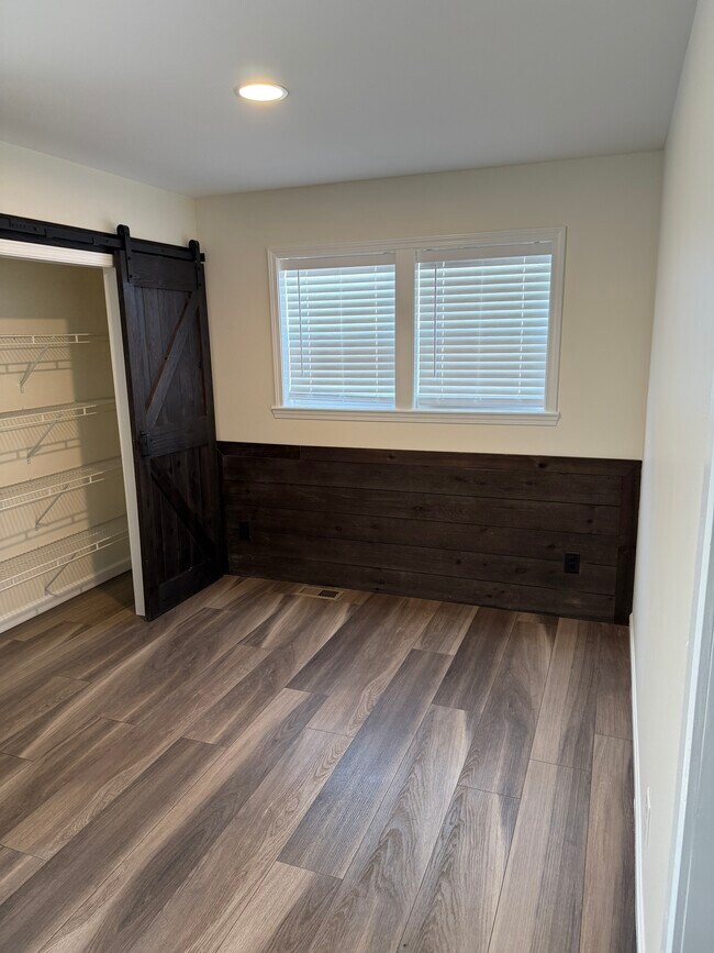 Building Photo - 305 W Uwchlan Ave