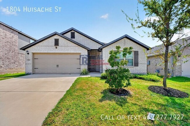 Building Photo - 1804 Huisache St