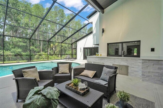 Building Photo - 4520 Pine Hollow Dr