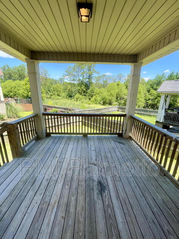 Building Photo - 215 Emanuel Creek Drive