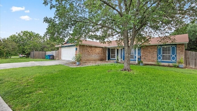 Building Photo - 4606 Crested Land