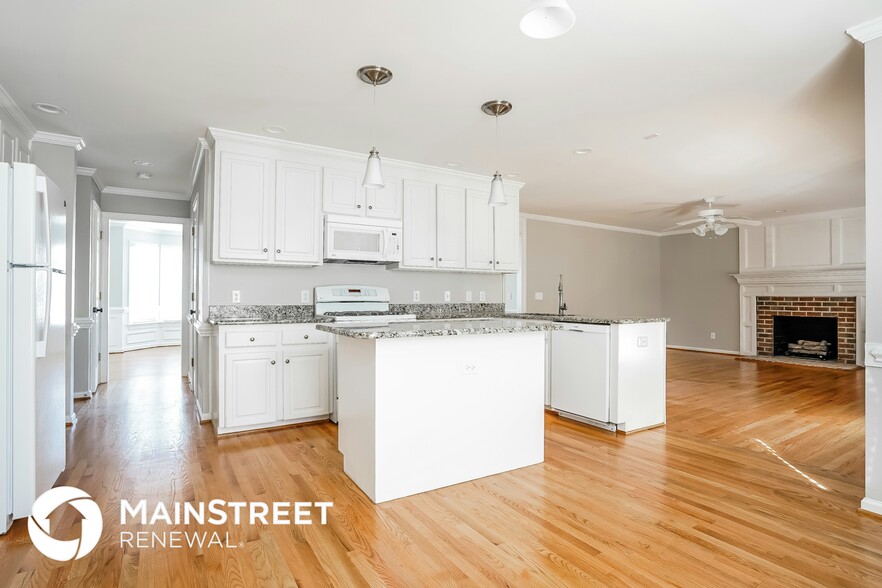 Building Photo - 17 Edinburgh Pl